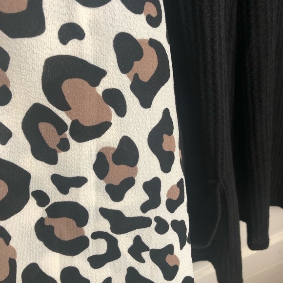 Cheetah Cardigan - Picture 3 of 6